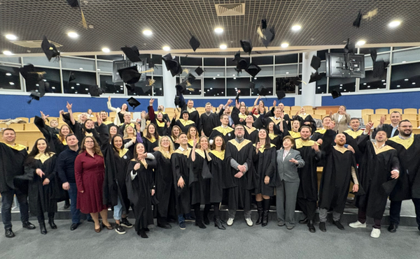 Вручение дипломов МВА ЭФ МГУ